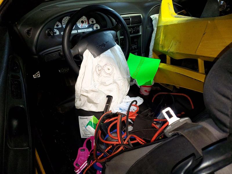 Photo 8 from auction – 2004 FORD MUSTANG with VIN 1FAFP44644F211030