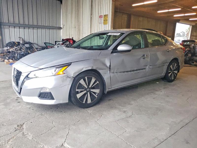 Photo 1 from auction – 2021 NISSAN ALTIMA SV with VIN 1N4BL4DV3MN415776
