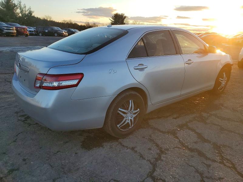 Photo 3 from auction – 2011 TOYOTA CAMRY BASE with VIN 4T1BF3EK3BU190032
