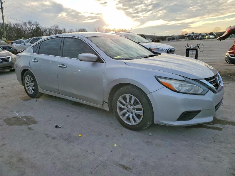 Photo 4 from auction – 2016 NISSAN ALTIMA with VIN 1N4AL3APXGN312502
