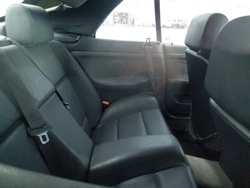 Photo 10 from auction – 1994 BMW 318 IC with VIN WBABK5329REC83155