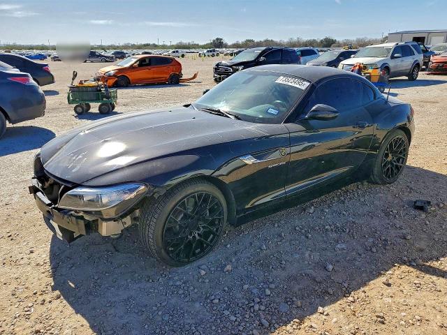 BMW Z4 SDRIVE3 2016 with VIN WBALM7C56G5B59863 - Photo from auction