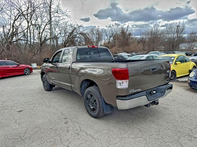 Photo 3 from auction – 2011 TOYOTA TUNDRA DOU with VIN 5TFUY5F10BX166584