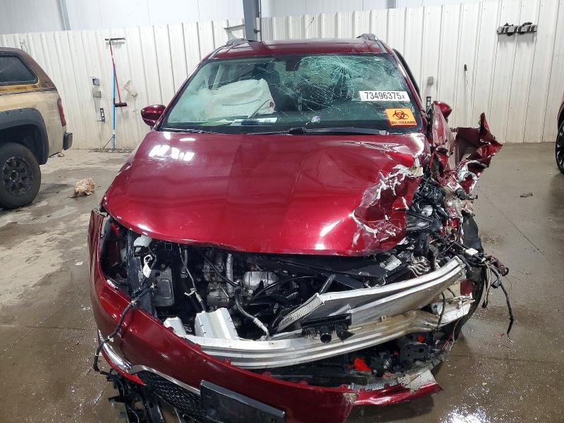 Photo 5 from auction – 2017 CHRYSLER PACIFICA with VIN 2C4RC1BG1HR768893