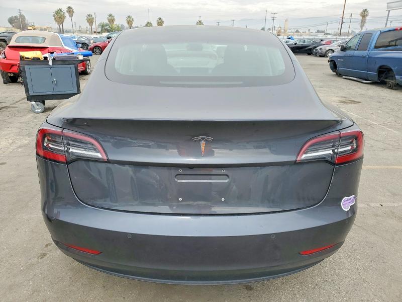 Photo 6 from auction – 2018 TESLA MODEL 3 with VIN 5YJ3E1EA7JF045378