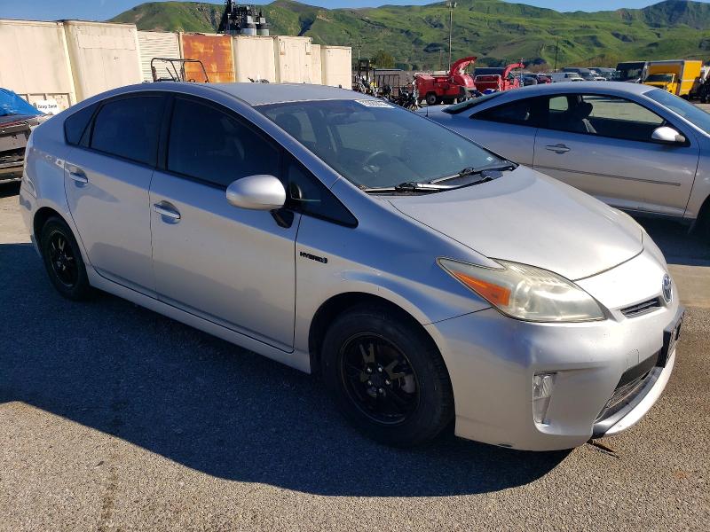 Photo 4 from auction – 2013 TOYOTA PRIUS with VIN JTDKN3DU9D1711074