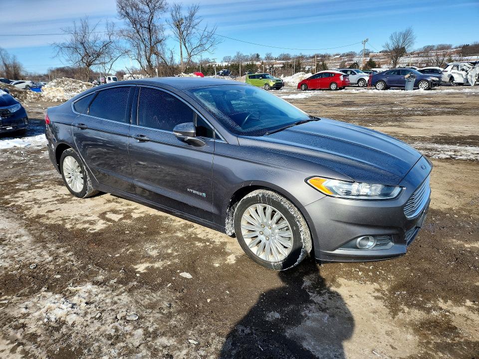 Photo 4 from auction – 2013 FORD FUSION with VIN 3FA6P0LUXDR193791