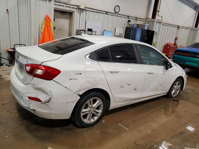Photo 3 from auction – 2017 CHEVROLET CRUZE with VIN 1G1BE5SM8H7236222