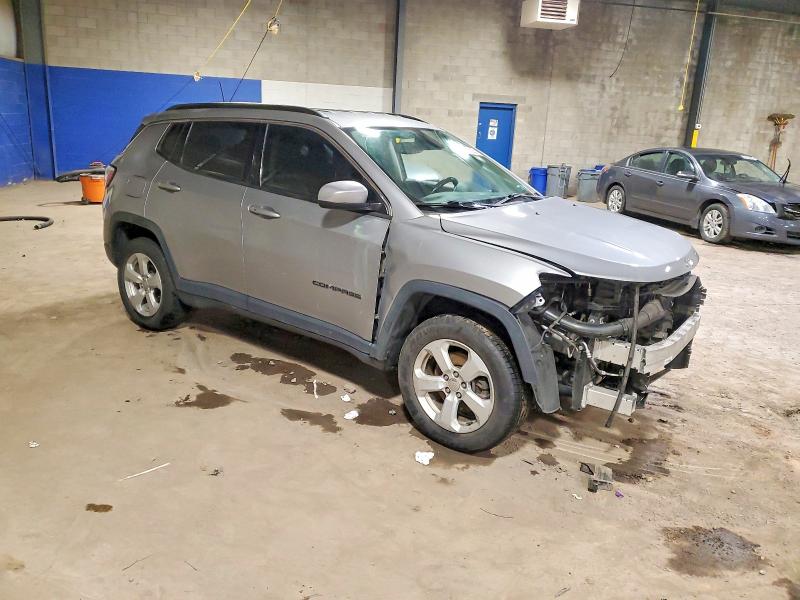 Photo 4 from auction – 2019 JEEP COMPASS LA with VIN 3C4NJDBBXKT592683