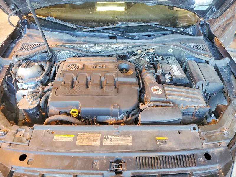 Photo 11 from auction – 2015 VOLKSWAGEN PASSAT with VIN 1VWCV7A37FC108961