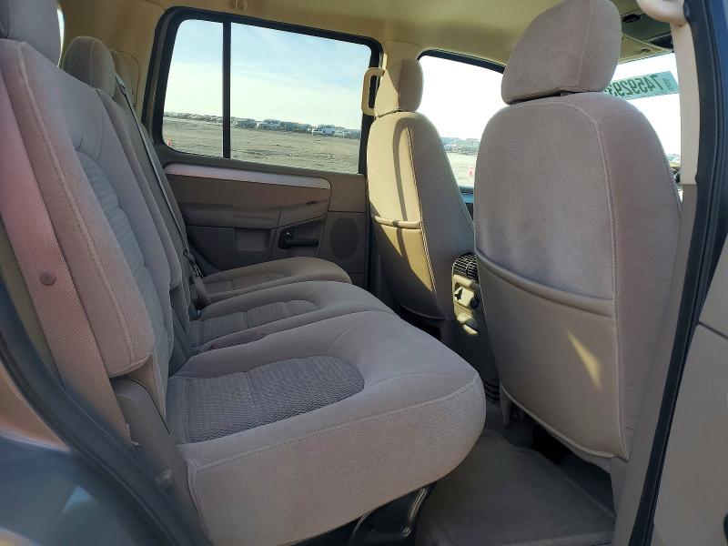 Photo 11 from auction – 2004 FORD EXPLORER X with VIN 1FMZU73K54UB34031