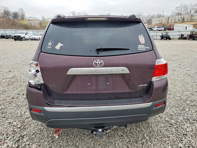 Photo 6 from auction – 2011 TOYOTA HIGHLANDER with VIN 5TDBK3EH8BS060854