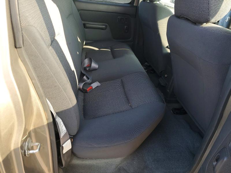 Photo 10 from auction – 2004 NISSAN FRONTIER C with VIN 1N6ED27T94C428365