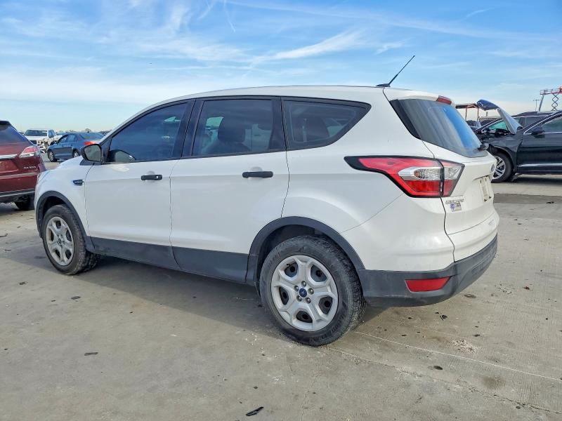 Photo 2 from auction – 2017 FORD ESCAPE S with VIN 1FMCU0F72HUE54188