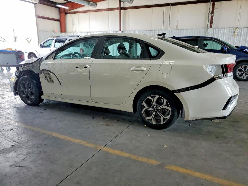 Photo 2 from auction – 2021 KIA FORTE FE with VIN 3KPF24AD7ME285886
