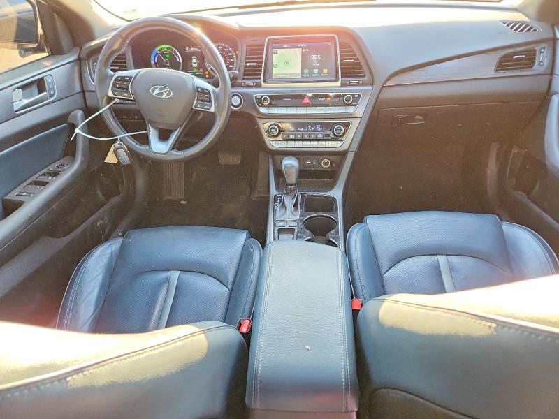 Photo 8 from auction – 2019 HYUNDAI SONATA with VIN KMHE34L31KA087989