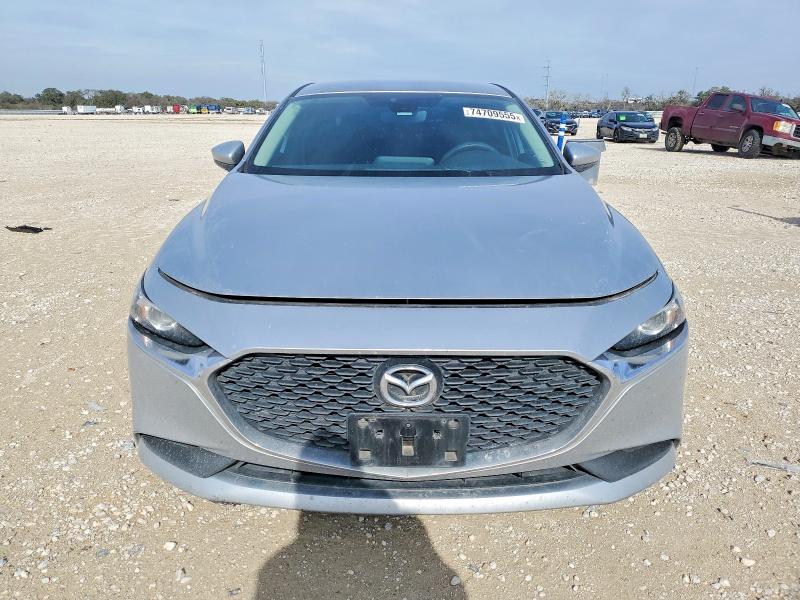 Photo 5 from auction – 2019 MAZDA 3 with VIN 3MZBPABL3KM112483