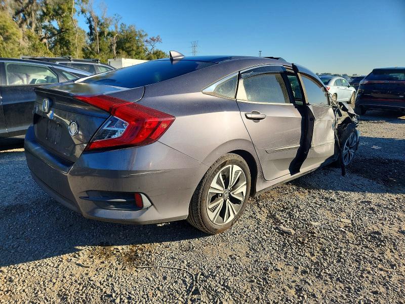 Photo 3 from auction – 2017 HONDA CIVIC EX with VIN 19XFC1F38HE021626