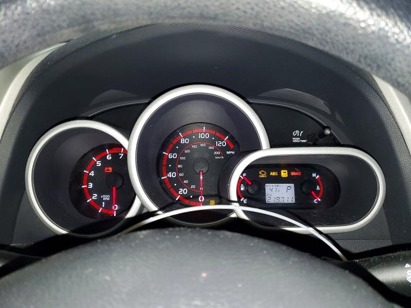 Photo 9 from auction – 2009 PONTIAC VIBE with VIN 5Y2SP67889Z441404