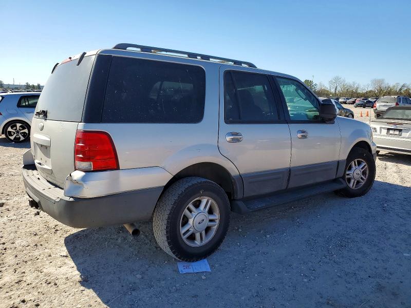 Photo 3 from auction – 2005 FORD EXPEDITION with VIN 1FMPU15595LA72748