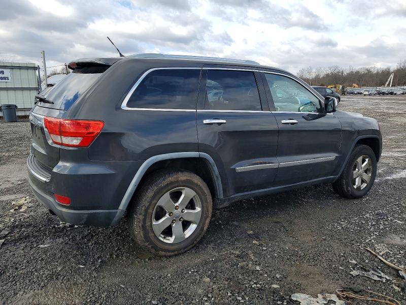 Photo 3 from auction – 2011 JEEP GRAND CHEROKEE with VIN 1J4RR5GG4BC590437