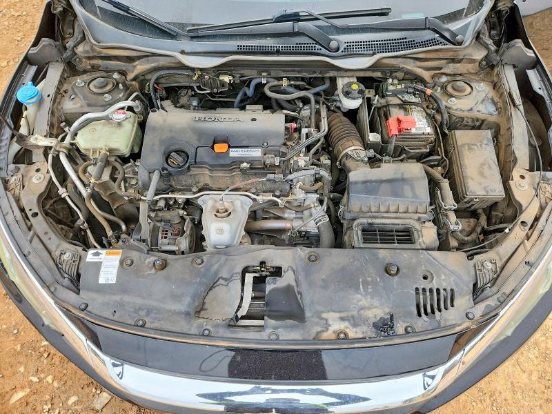 Photo 11 from auction – 2018 HONDA CIVIC EX with VIN 19XFC2F75JE025888
