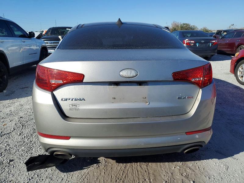 Foto 6 de la subasta – 2013 KIA OPTIMA EX con VIN 5XXGN4A76DG222937