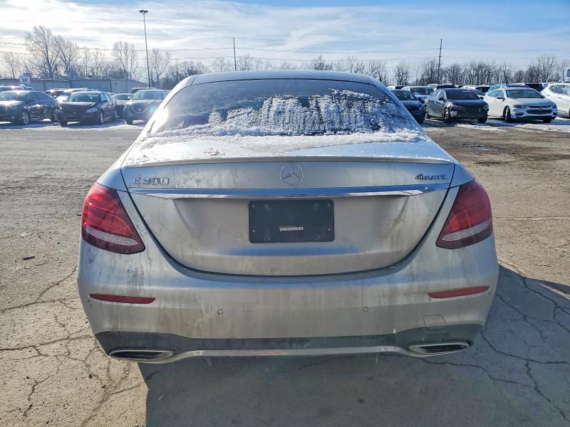 Photo 6 from auction – 2018 MERCEDES-BENZ E 300 4MAT with VIN WDDZF4KB1JA370418