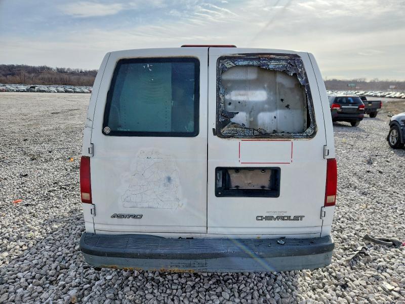 Photo 6 from auction – 2001 CHEVROLET ASTRO with VIN 1GCDM19W01B123919