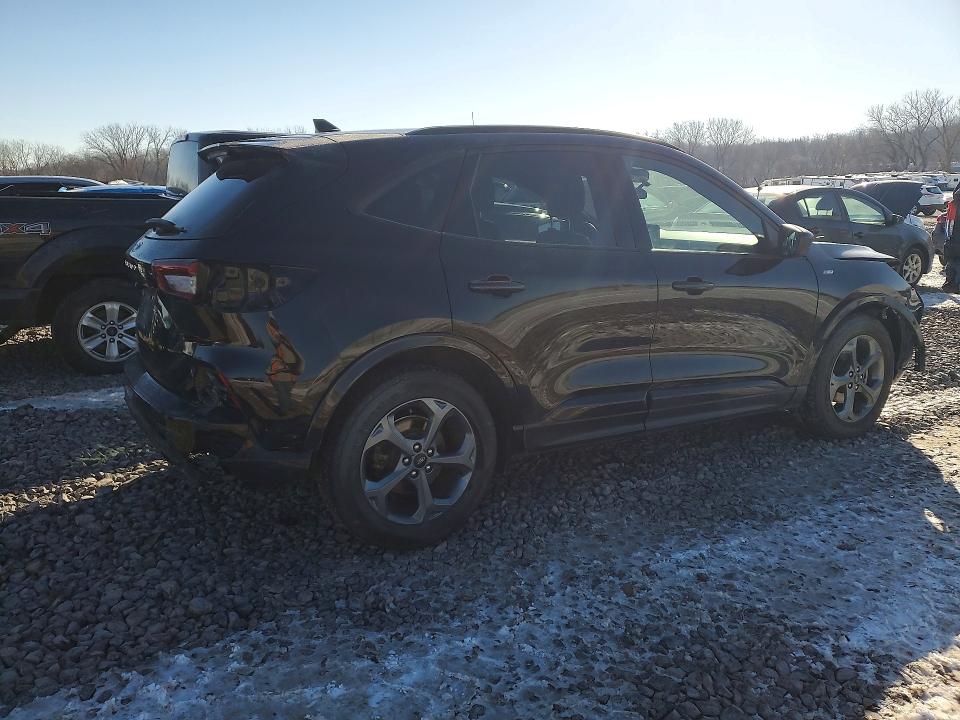 Photo 3 from auction – 2024 FORD ESCAPE with VIN 1FMCU0MN1RUA25269