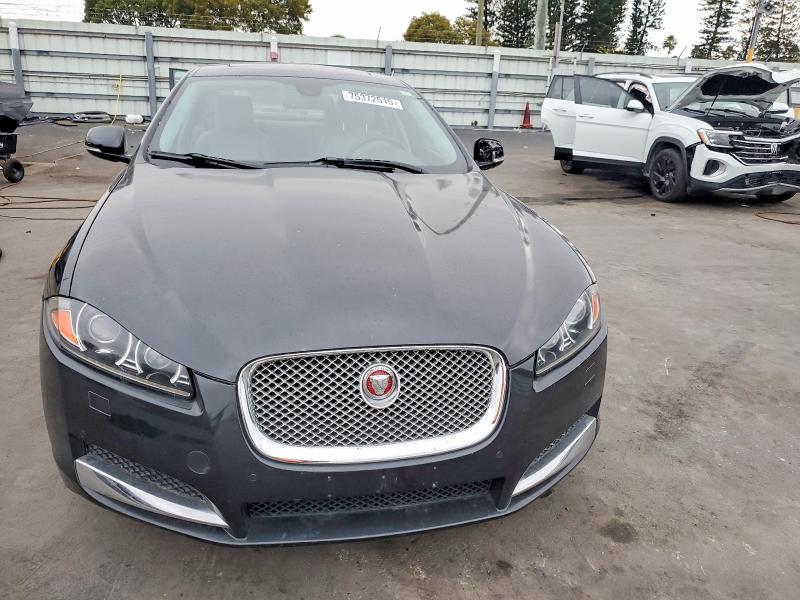 Photo 5 from auction – 2015 JAGUAR XF 2.0T PR with VIN SAJWA0FS3FPU44331