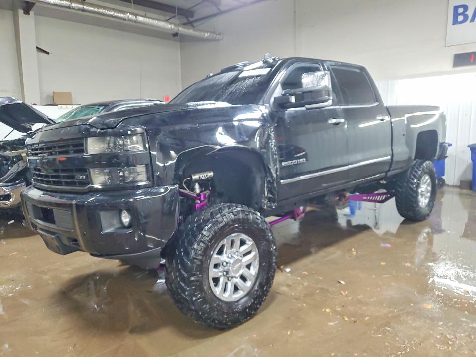 CHEVROLET SILVERADO 2016 with VIN 1GC1KWE85GF103230 - Photo from auction