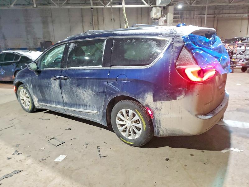 Photo 2 from auction – 2018 CHRYSLER PACIFICA T with VIN 2C4RC1BG6JR163483