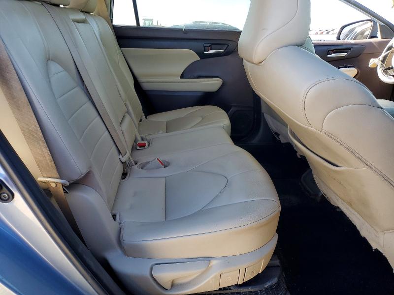 Photo 11 from auction – 2021 TOYOTA HIGHLANDER with VIN 5TDHBRCH8MS055804