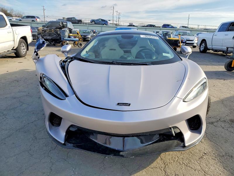 Photo 5 from auction – 2021 MCLAREN GT with VIN SBM22GCA1MW001118