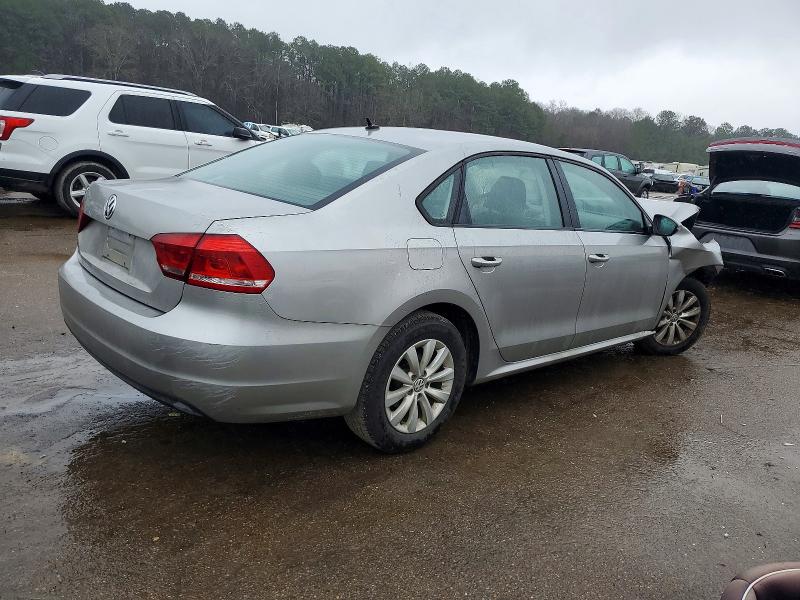 Photo 3 from auction – 2012 VOLKSWAGEN PASSAT S with VIN 1VWAH7A34CC096195