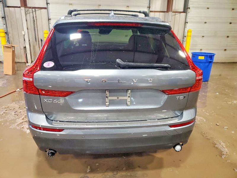 Photo 6 from auction – 2018 VOLVO XC60 with VIN LYV102RK2JB122609
