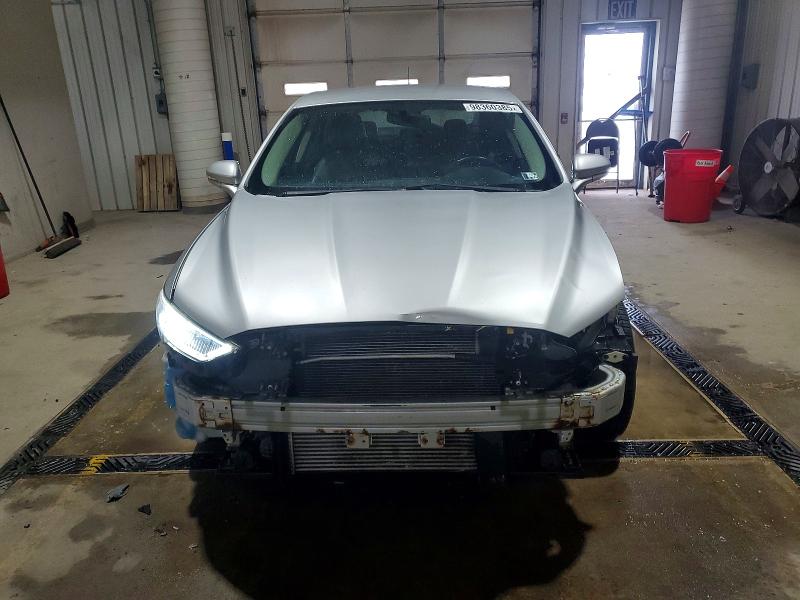 Photo 5 from auction – 2017 FORD FUSION SE with VIN 3FA6P0T96HR194003