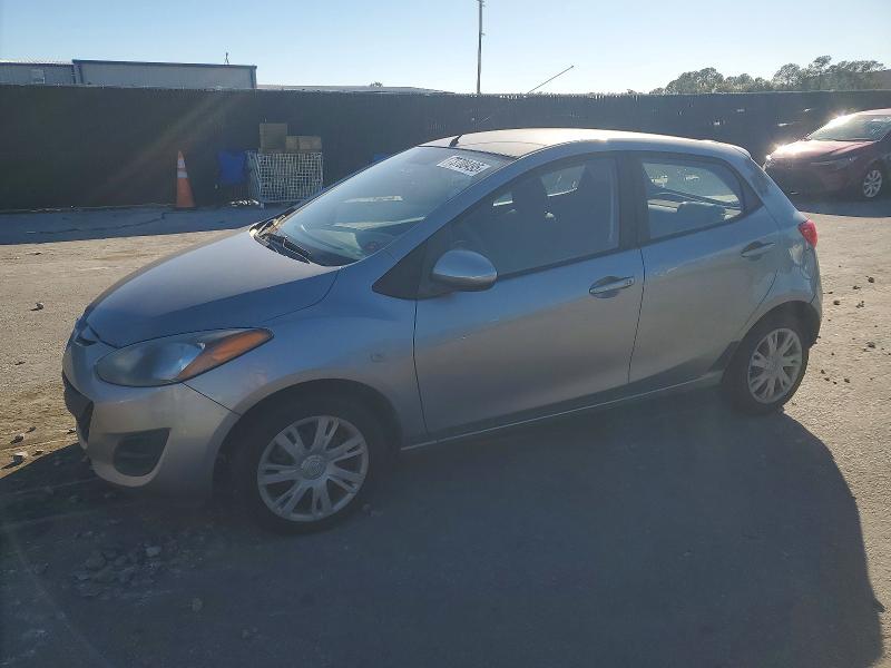 MAZDA MAZDA2 2013 with VIN JM1DE1KY9D0167412 - Photo from auction