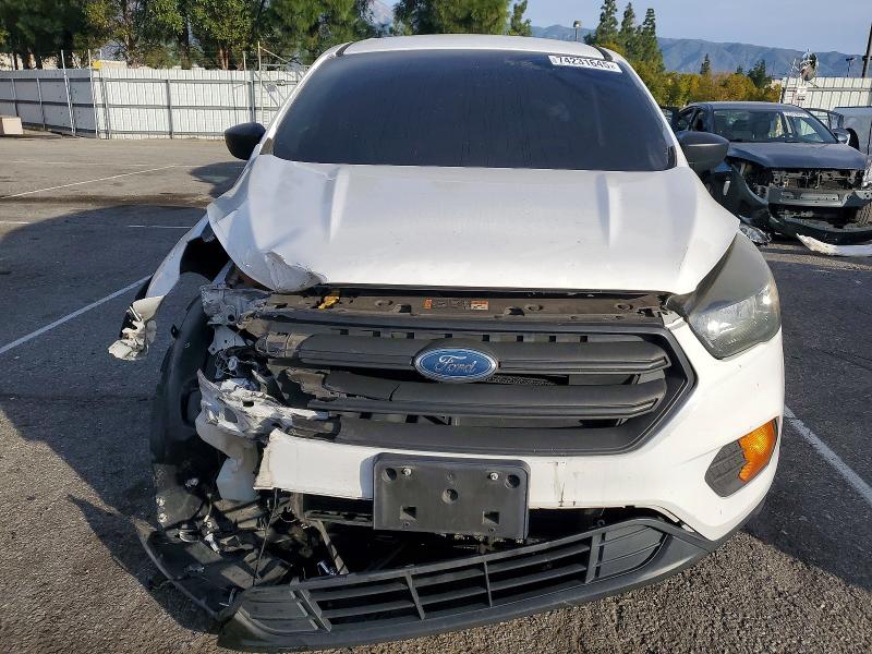 Photo 5 from auction – 2018 FORD ESCAPE S with VIN 1FMCU0F70JUB26127