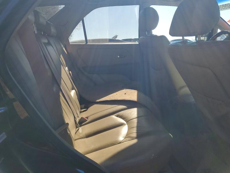 Photo 10 from auction – 2001 LEXUS RX 300 with VIN JTJHF10U010172487