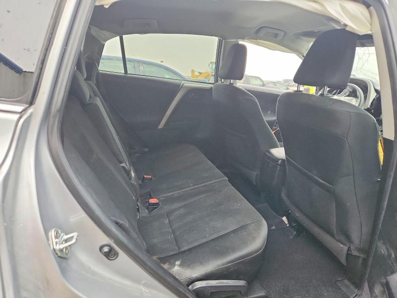 Photo 11 from auction – 2018 TOYOTA RAV4 with VIN 2T3BFREV6JW725583