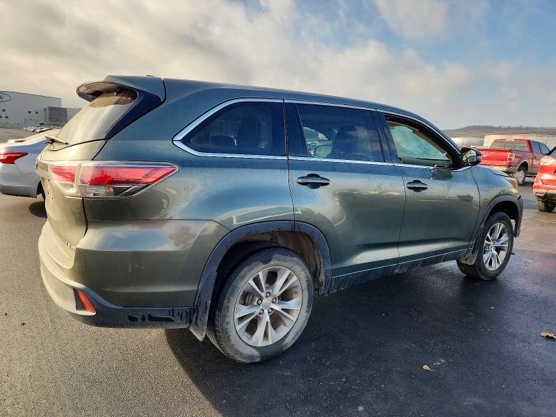 Photo 3 from auction – 2015 TOYOTA HIGHLANDER with VIN 5TDBKRFH8FS178779