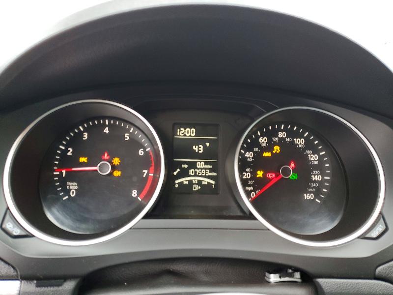 Photo 9 from auction – 2017 VOLKSWAGEN JETTA with VIN 3VW2B7AJ0HM393815