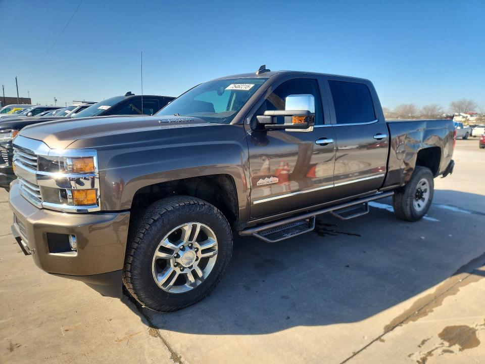 CHEVROLET SILVERADO 2015 with VIN 1GC1KXE89FF597161 - Photo from auction