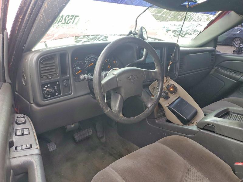 Photo 8 from auction – 2005 CHEVROLET SILVERADO with VIN 1GCEC19VX5Z246350