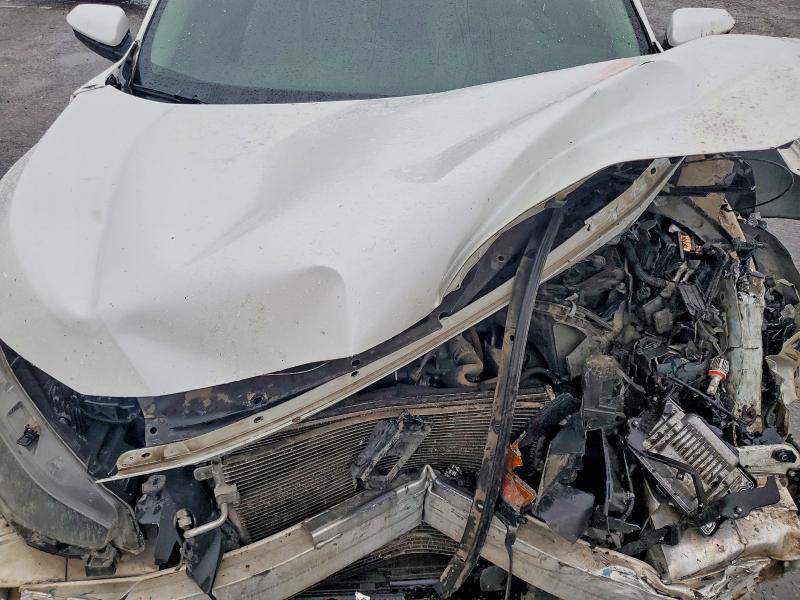 Photo 11 from auction – 2019 HONDA CIVIC LX with VIN 19XFC2F61KE203255