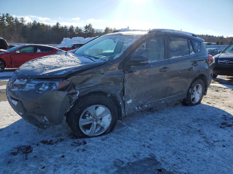 TOYOTA RAV4 XLE 2015 with VIN 2T3RFREV4FW309912 - Photo from auction