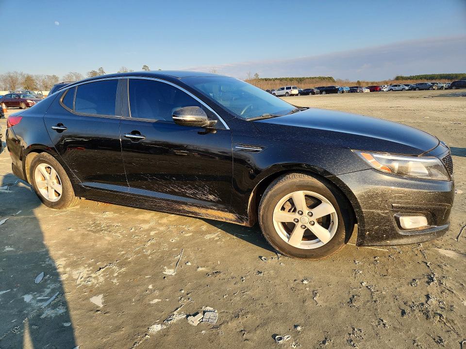 Photo 4 from auction – 2015 KIA OPTIMA LX with VIN KNAGM4A7XF5620210