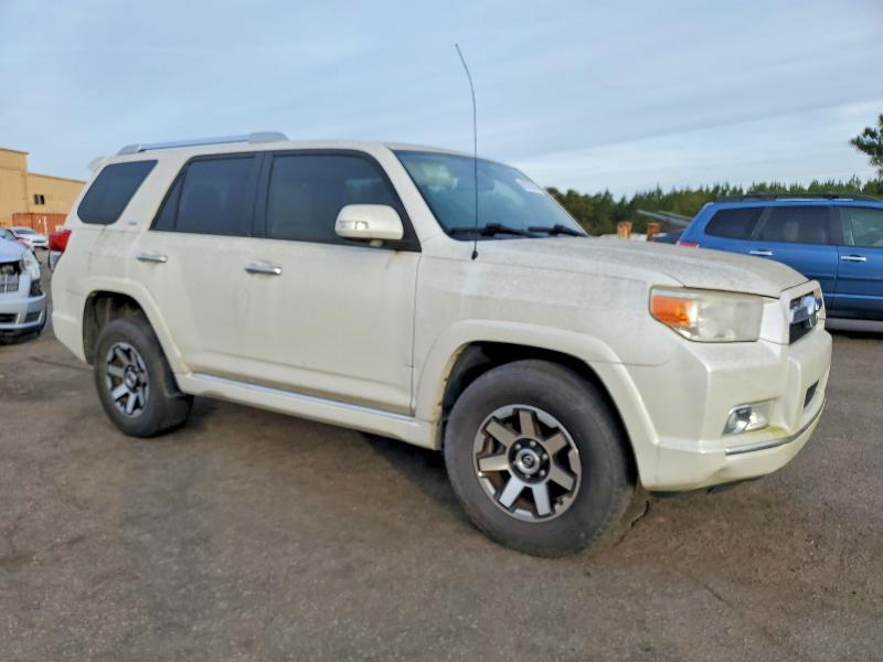 Photo 4 from auction – 2012 TOYOTA 4RUNNER SR with VIN JTEZU5JRXC5036447